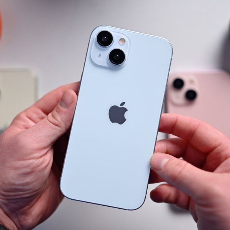 Apple iPhone 15 (256 GB) — Azul
